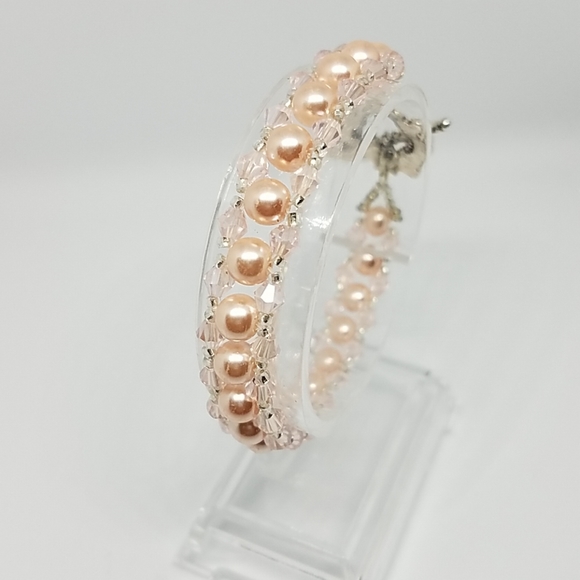 Hand beaded bracelet - Picture 2 of 3